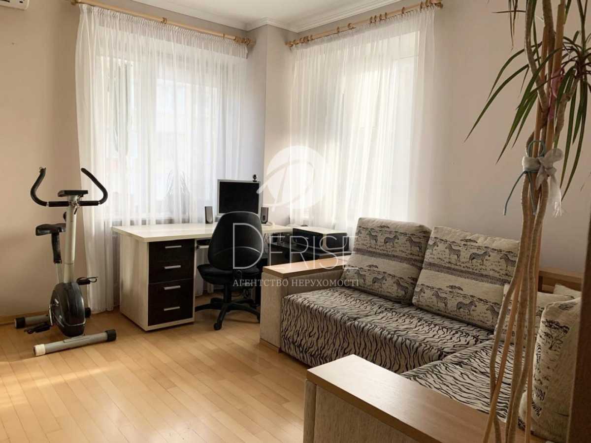 Продажа 4-комнатной квартиры 121 м², Никольско-Слободская ул., 6