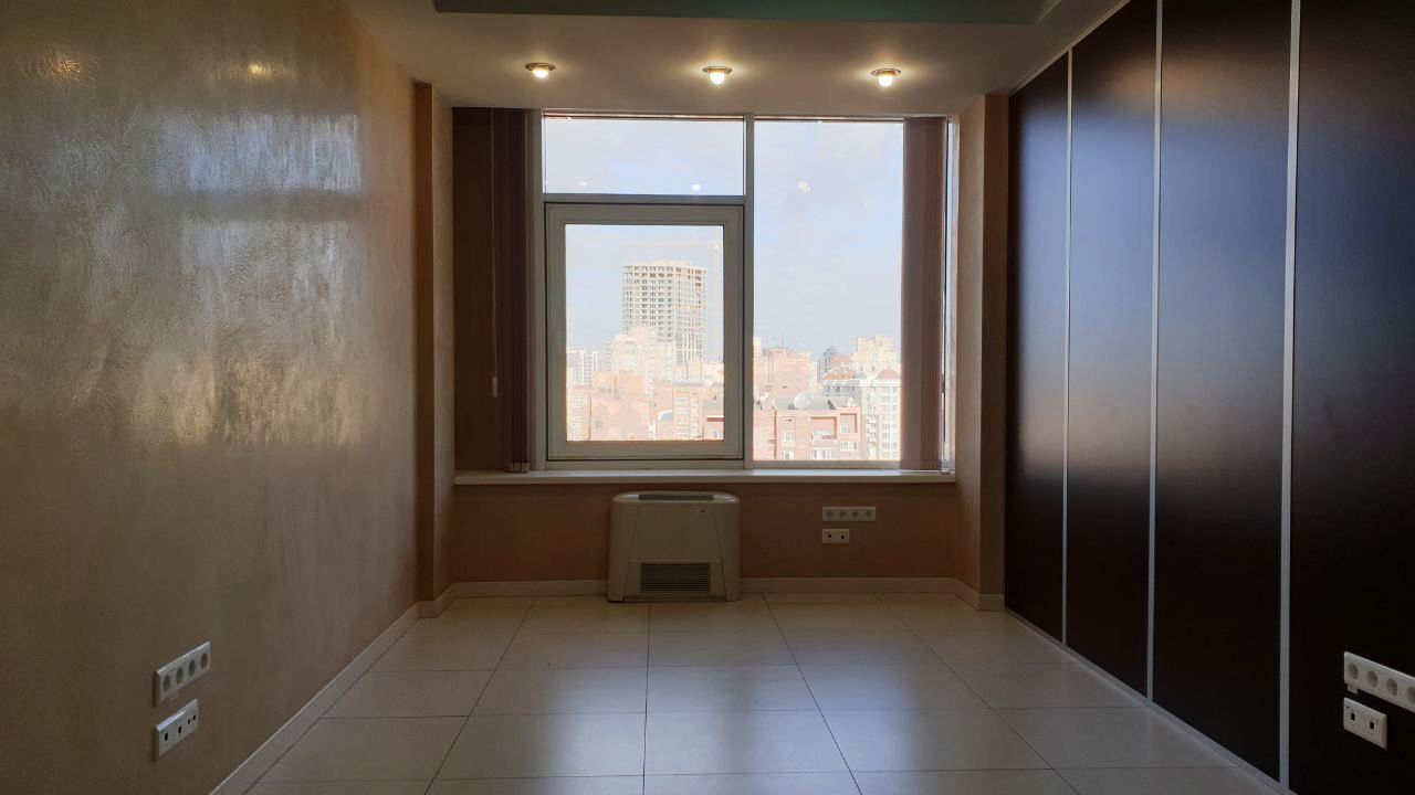 Аренда офиса 100 м², Владимира Антоновича ул., 172