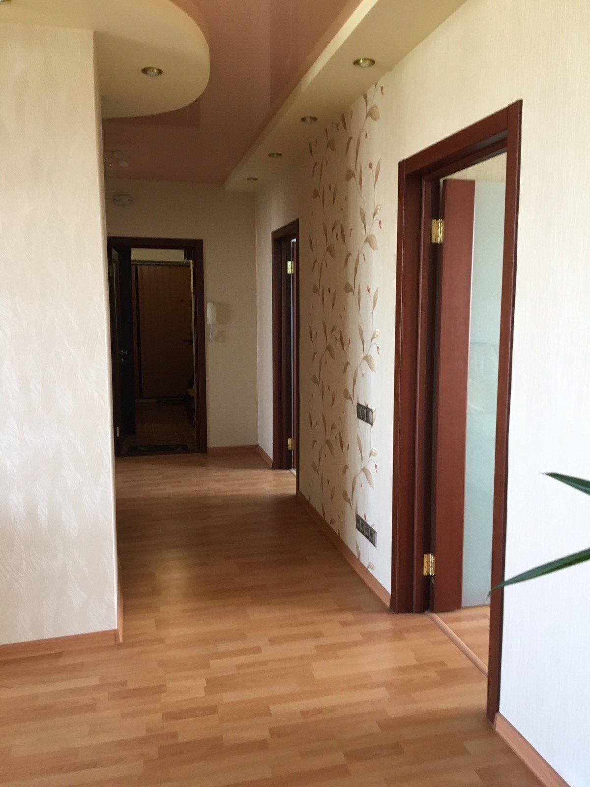 Продажа 4-комнатной квартиры 83 м²