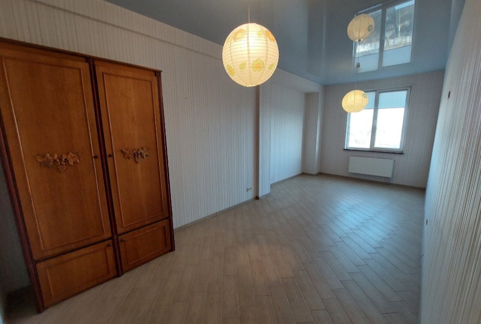 Продаж 2-кімнатної квартири 94 м²