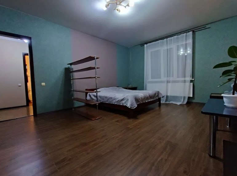 Продаж 1-кімнатної квартири 46.8 м², Заливна вул.