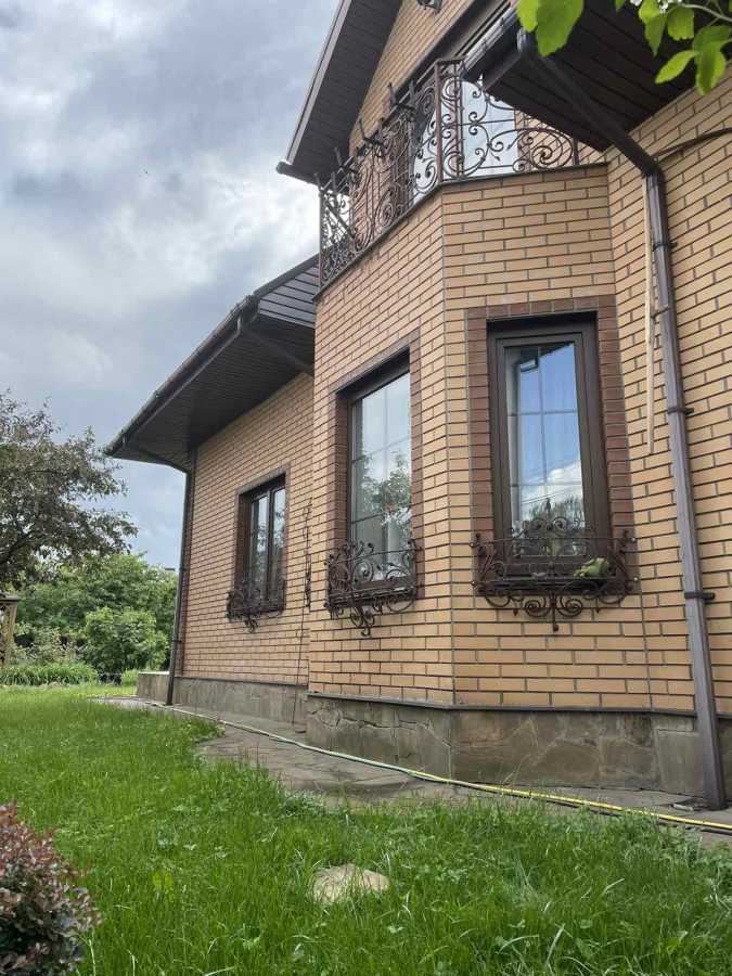 Продаж будинку 300 м², Богатирська вул.
