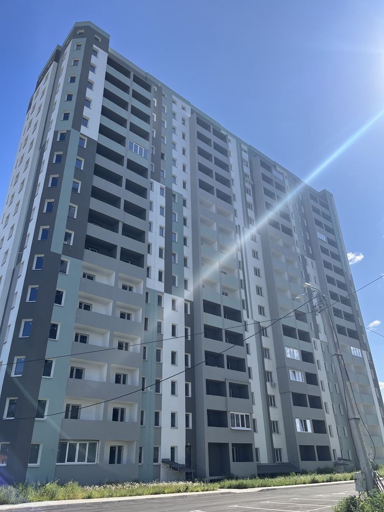 Продаж 1-кімнатної квартири 43 м²