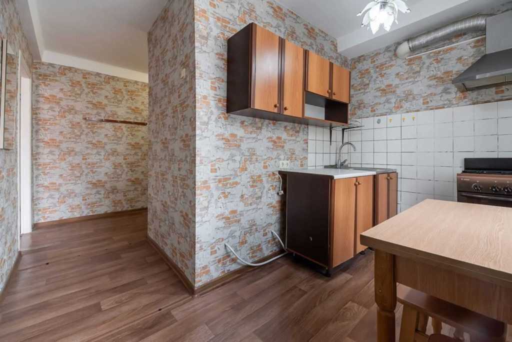 Продаж 2-кімнатної квартири 45 м², Коломийський пров., 8