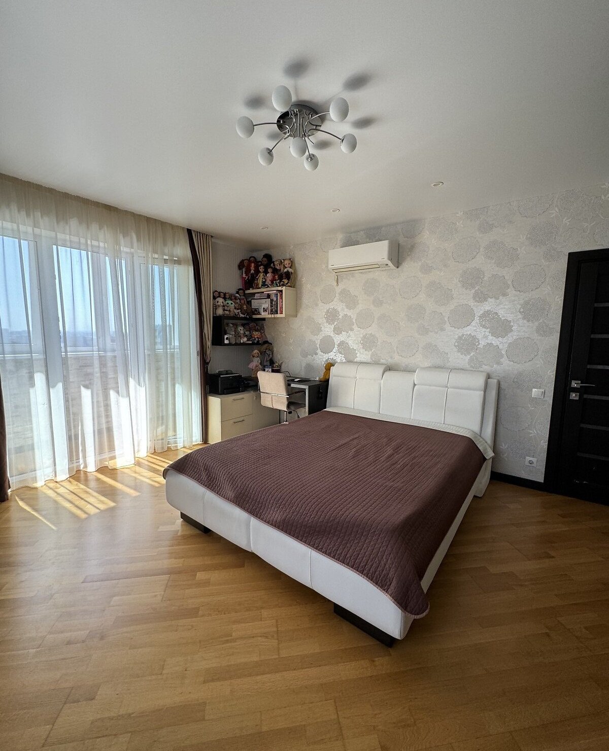 Продаж 3-кімнатної квартири 98 м²