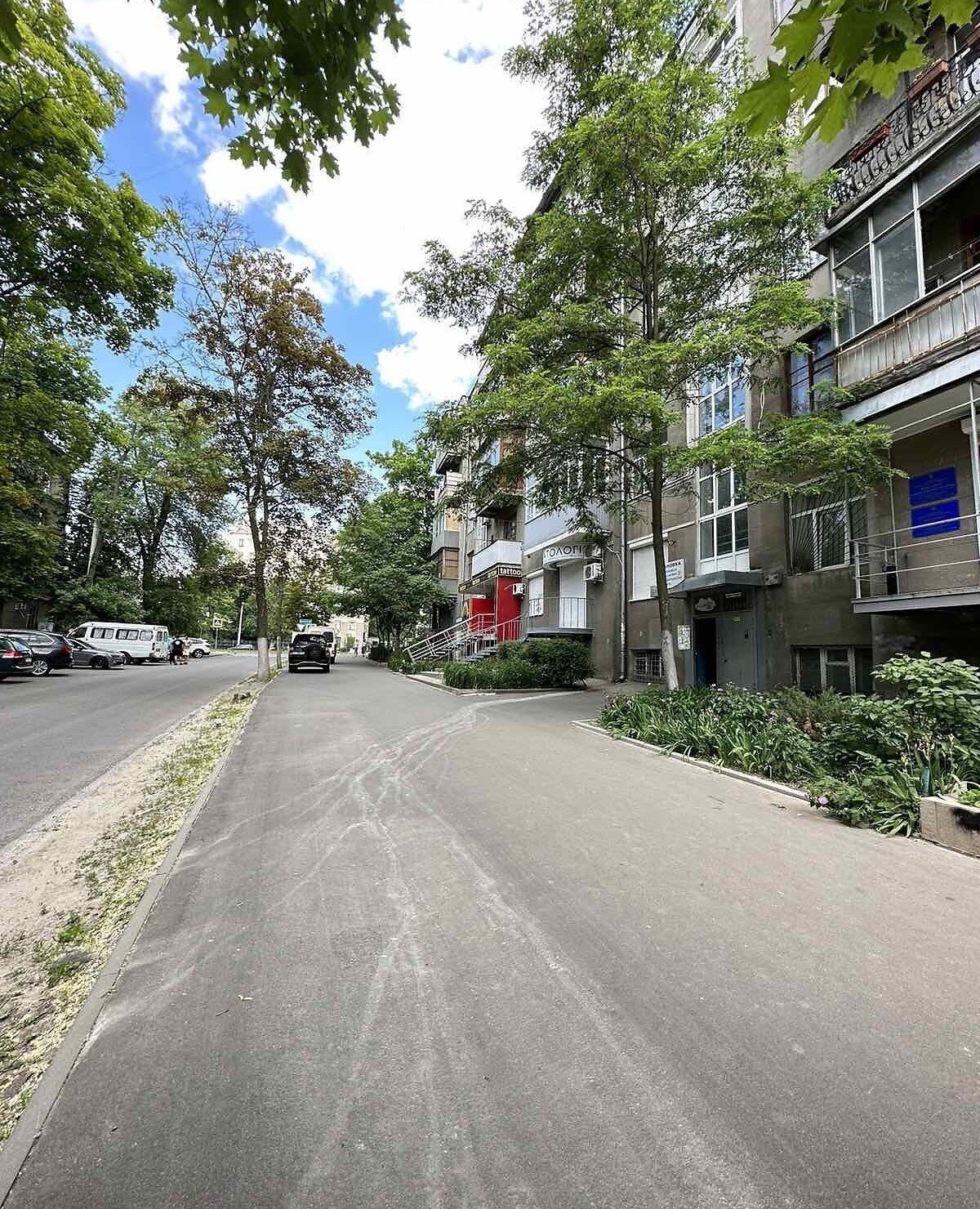 Продаж 5-кімнатної квартири 105 м²