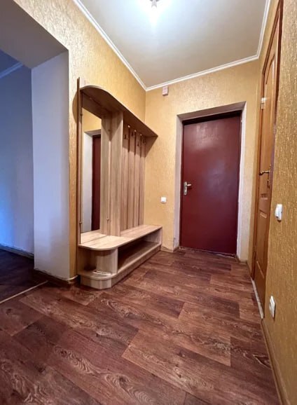 Продаж 1-кімнатної квартири 35 м², Інтернаціоналістів вул.