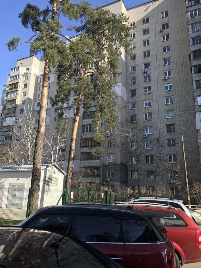 Продаж 1-кімнатної квартири 38 м², Бориспільська вул., 32Б