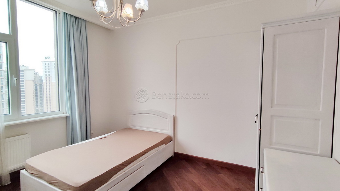 Аренда 3-комнатной квартиры 70 м², Аркадийское Плато ул.