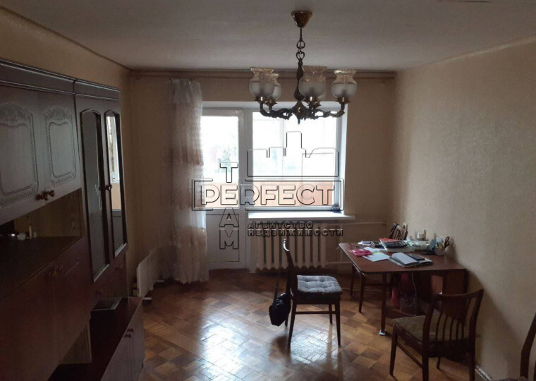 Продаж 3-кімнатної квартири 56 м², Леваневського вул., 33