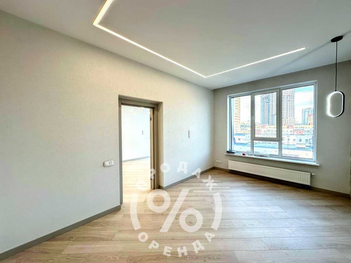 Продажа 2-комнатной квартиры 58 м², Василия Тютюнника ул., 28А