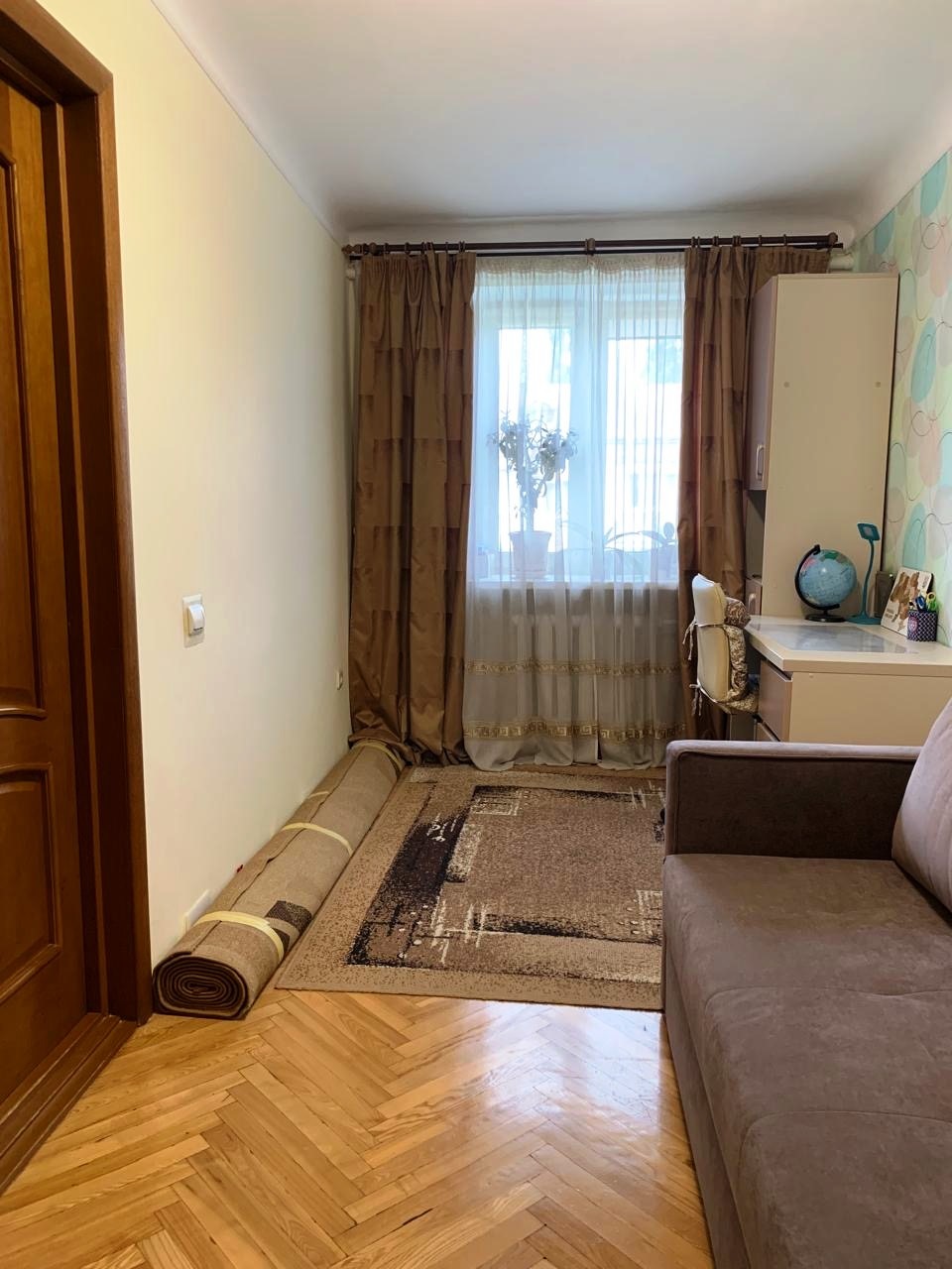 Продаж 2-кімнатної квартири 45 м², Топольова вул., 5