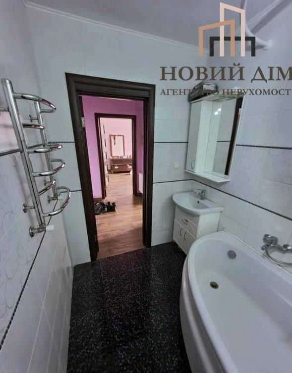 Продажа 1-комнатной квартиры 43 м², Боголюбова ул., 8
