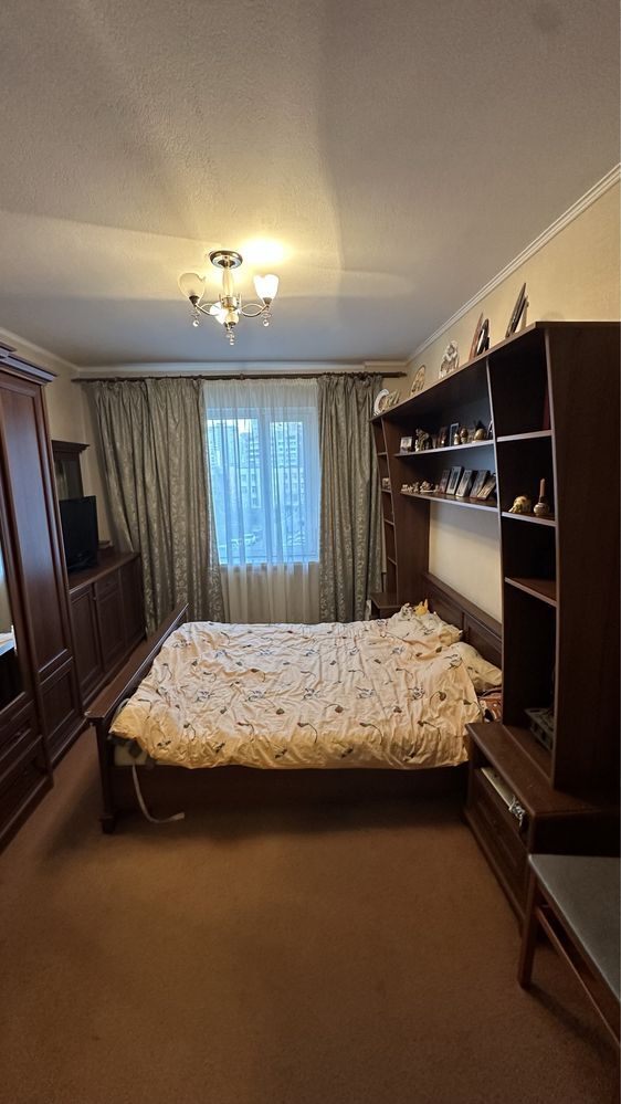 Продаж 3-кімнатної квартири 105 м²