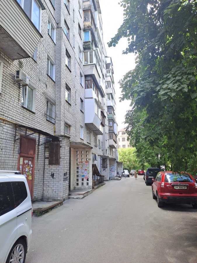 Продажа 3-комнатной квартиры 58 м², Орловский пер., 4-6