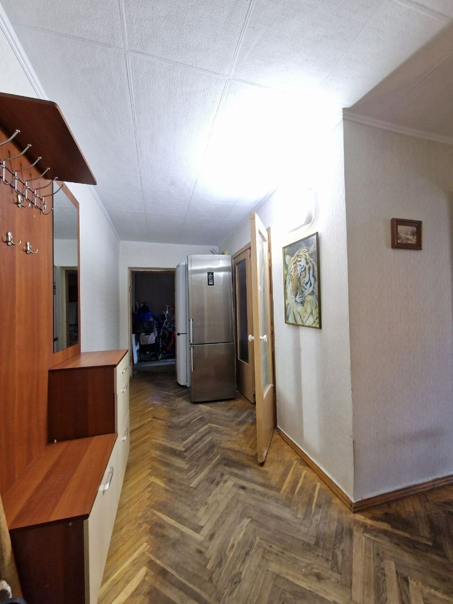 Продаж 3-кімнатної квартири 72 м²