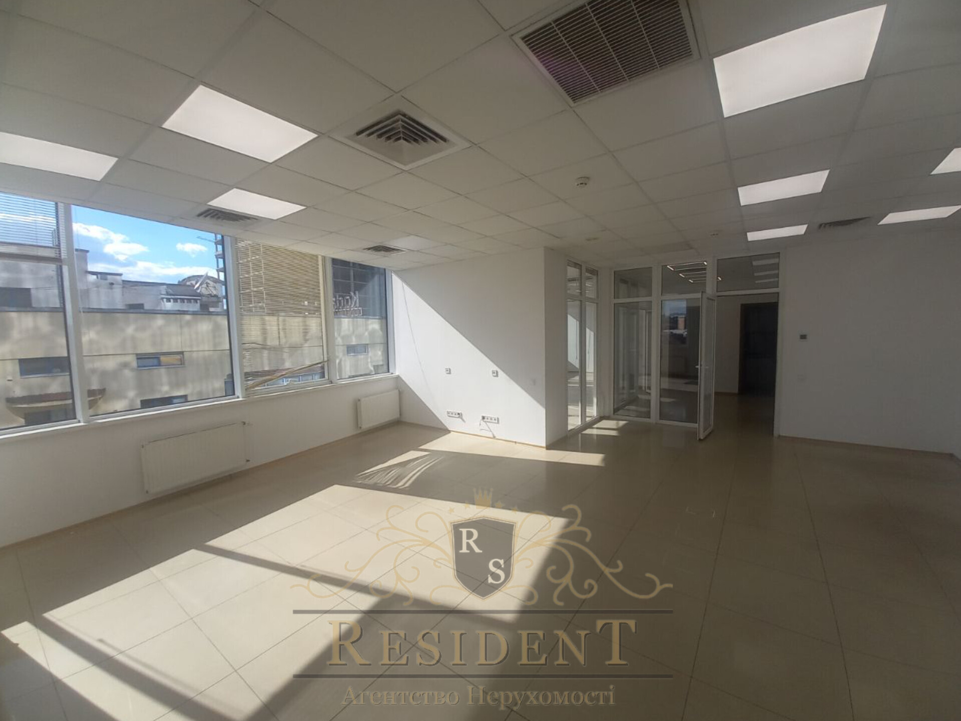 Аренда коммерции 104 м², Глинки ул., 1