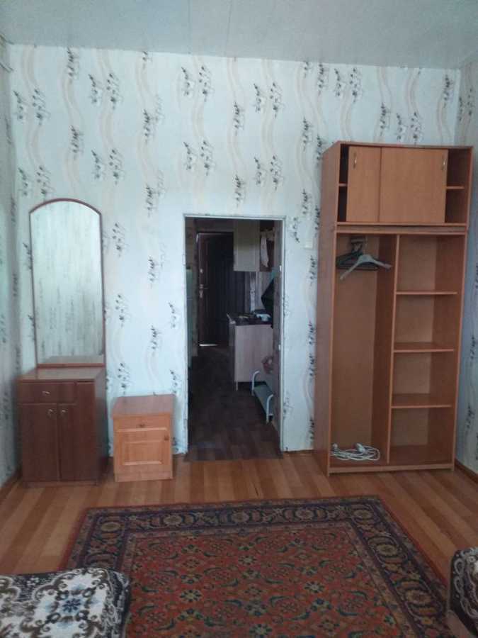 Оренда 1-кімнатної квартири 30 м², Церковная вул., 8