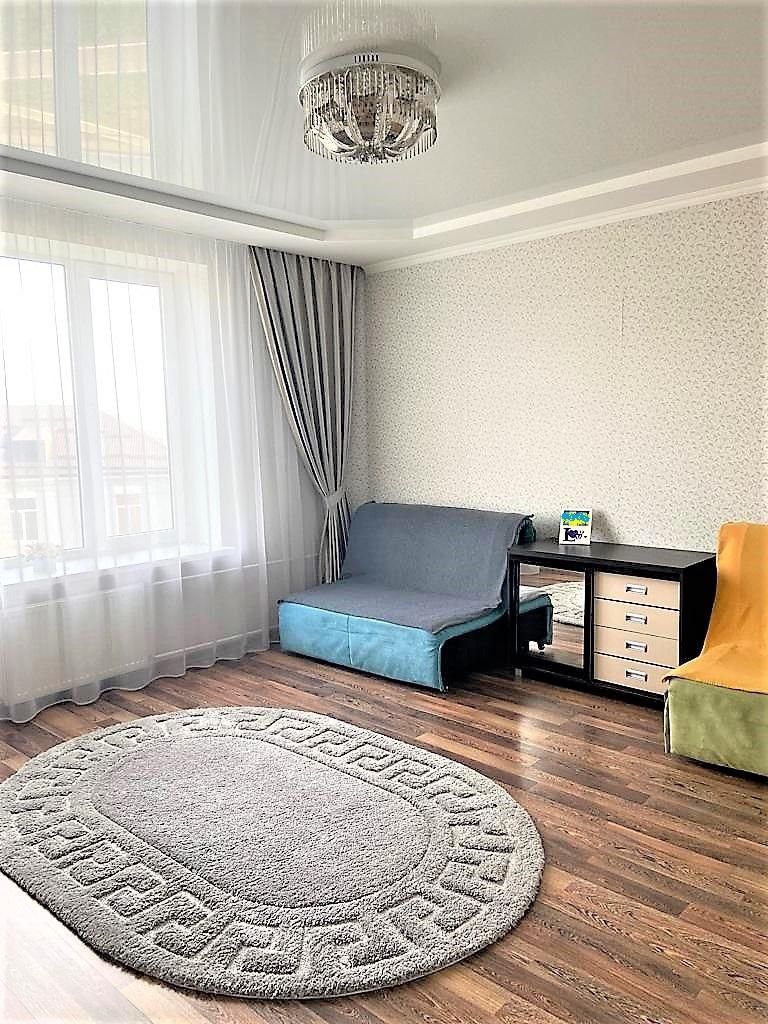 Продажа 2-комнатной квартиры 57 м²