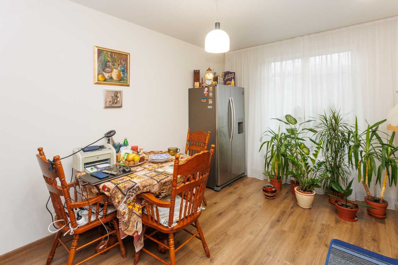 Продажа 2-комнатной квартиры 67 м², Метрологическая ул., 21б