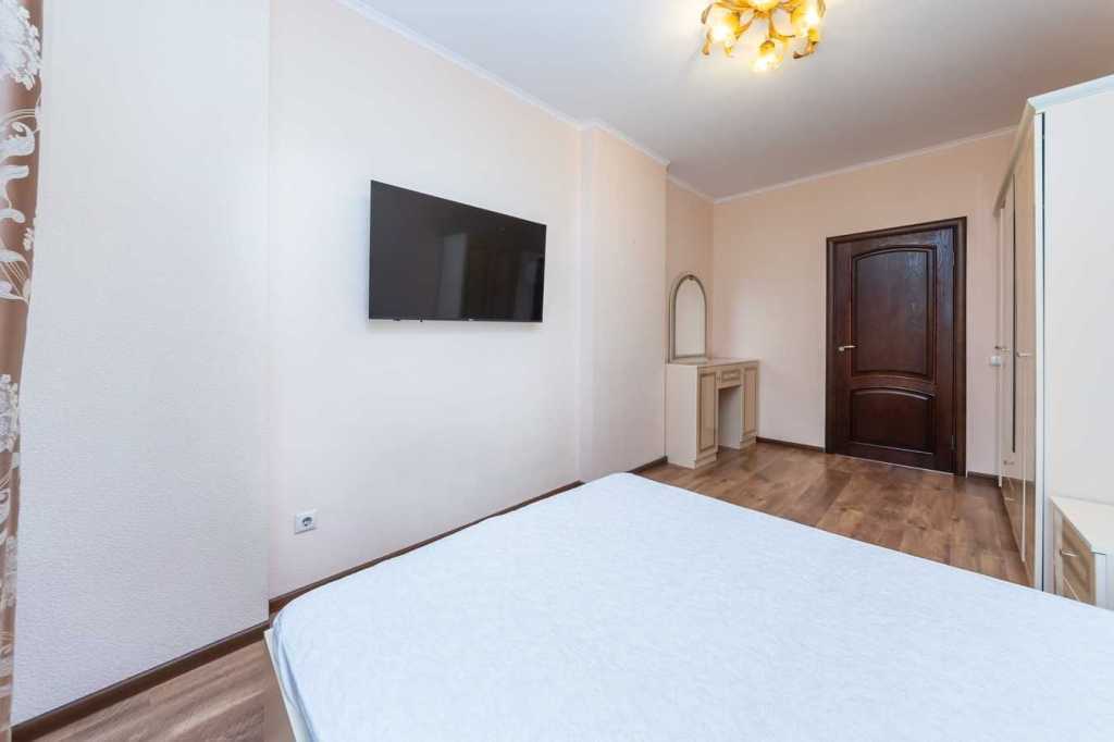 Продажа 2-комнатной квартиры 59 м², Семьи Кульженков ул., 33