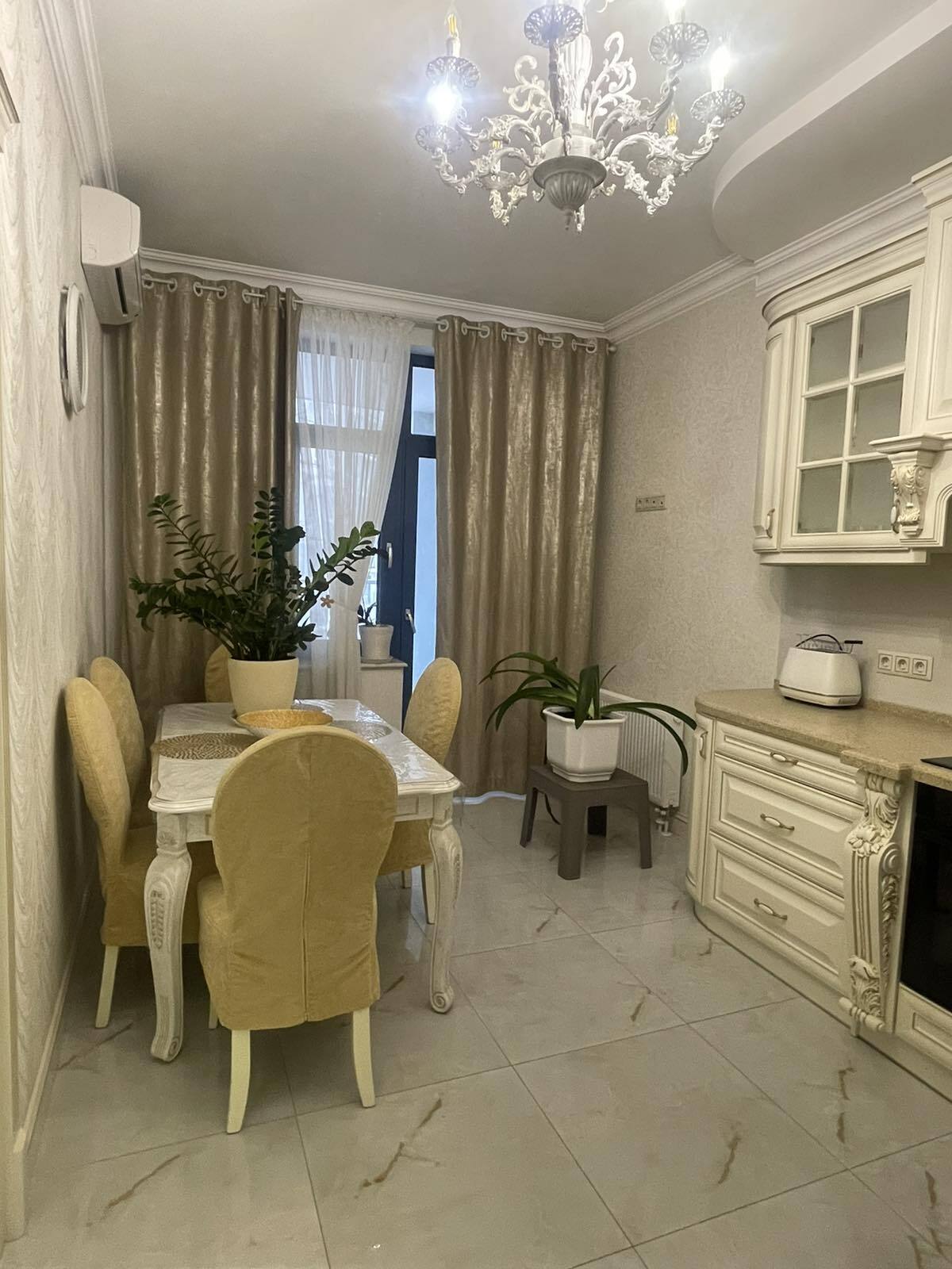 Оренда 3-кімнатної квартири 110 м², Ванный пров., 1А