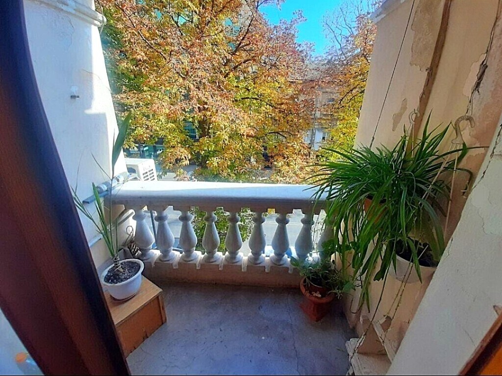 Продажа 2-комнатной квартиры 58 м², Еврейская ул., 36