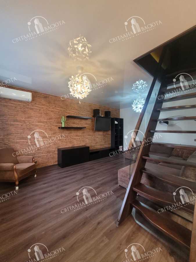 Продаж 3-кімнатної квартири 85 м², Боголюбова вул.