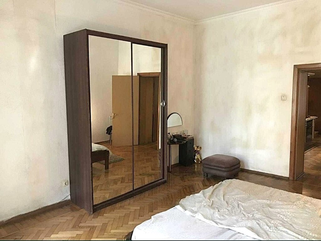 Продаж 5-кімнатної квартири 200 м², Новосельского вул., 79