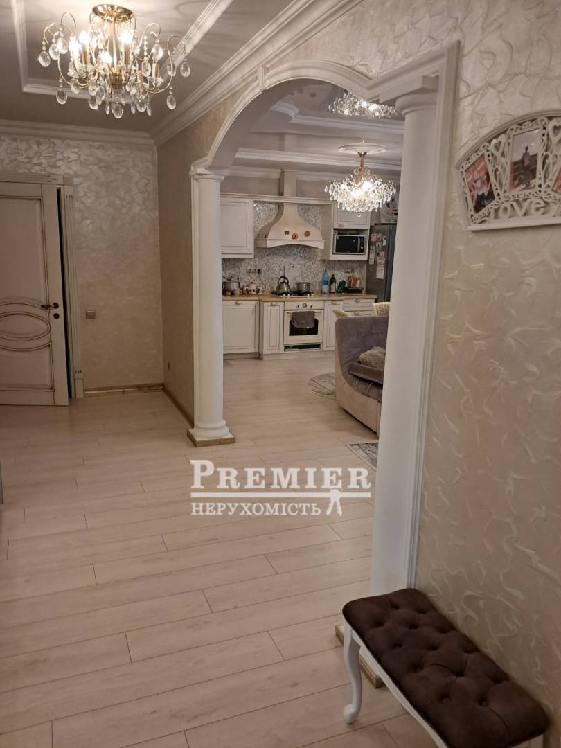 Продажа 2-комнатной квартиры 88 м², Академика Сахарова ул.