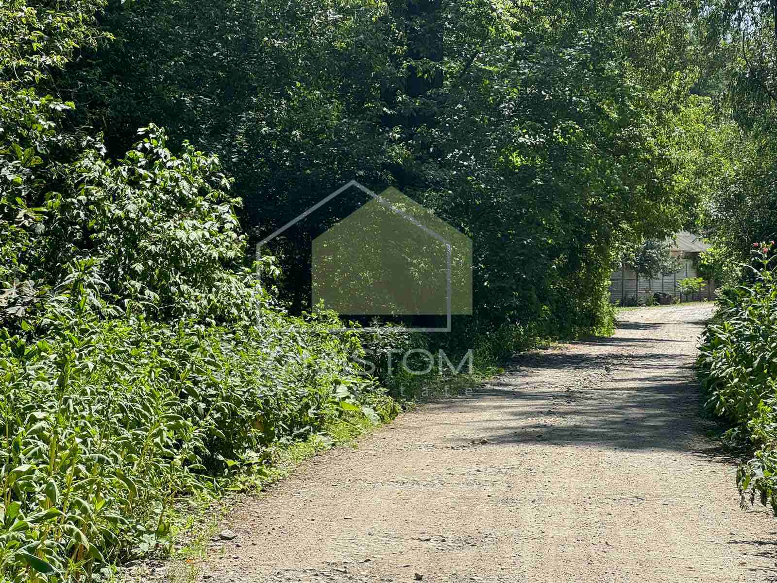 Продаж ділянки під індивідуальне житлове будівництво 25 соток