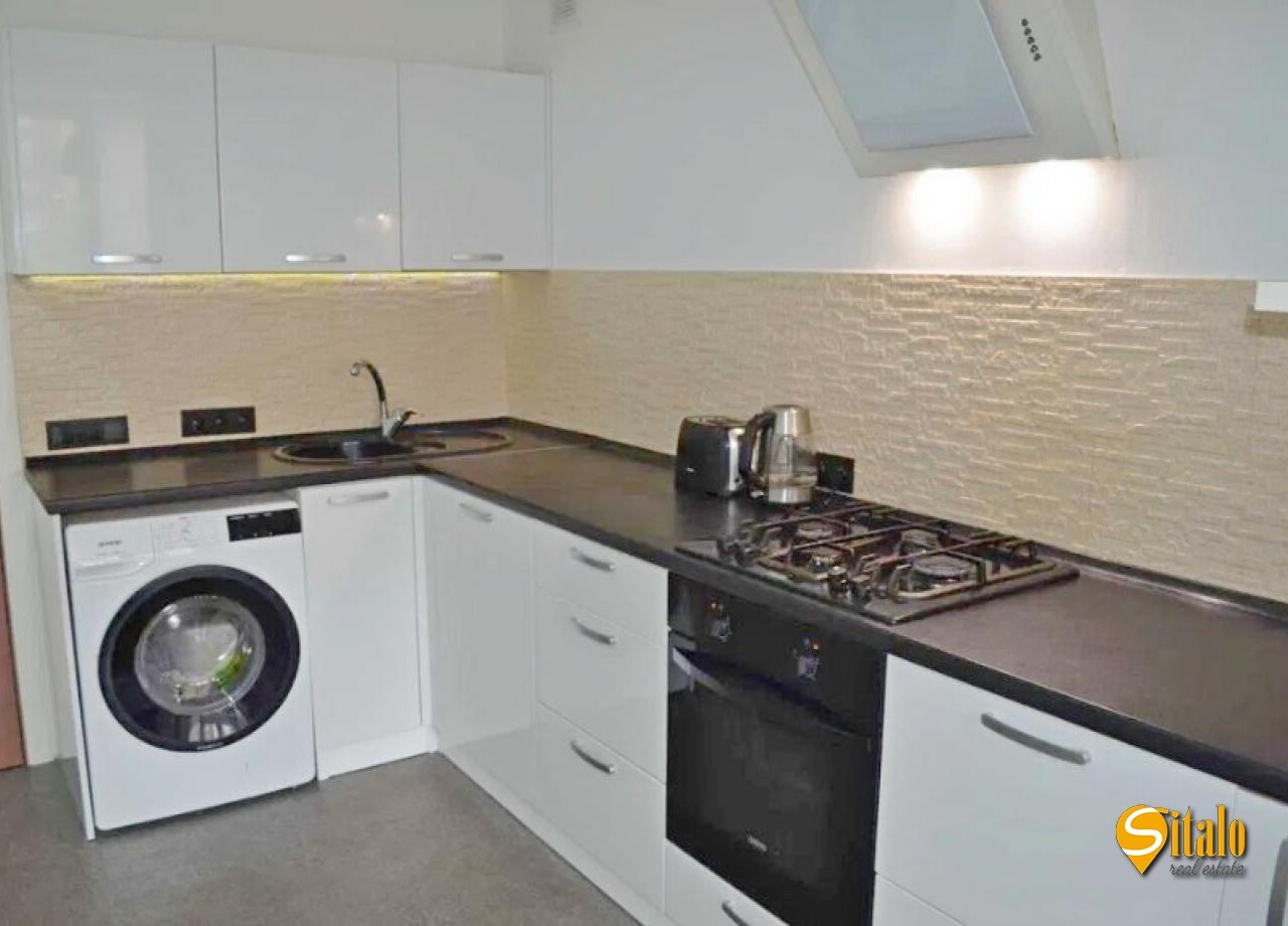 Продаж 2-кімнатної квартири 64 м²
