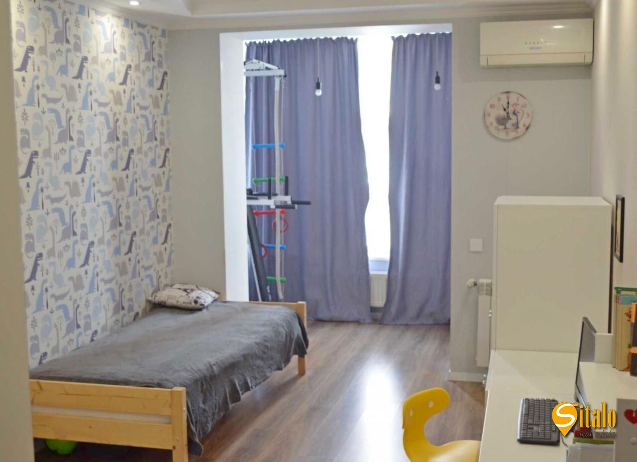 Продаж 2-кімнатної квартири 64 м²