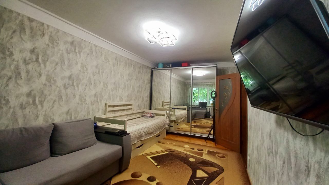 Продаж 1-кімнатної квартири 30 м², Кузнецова Капитана вул., 93