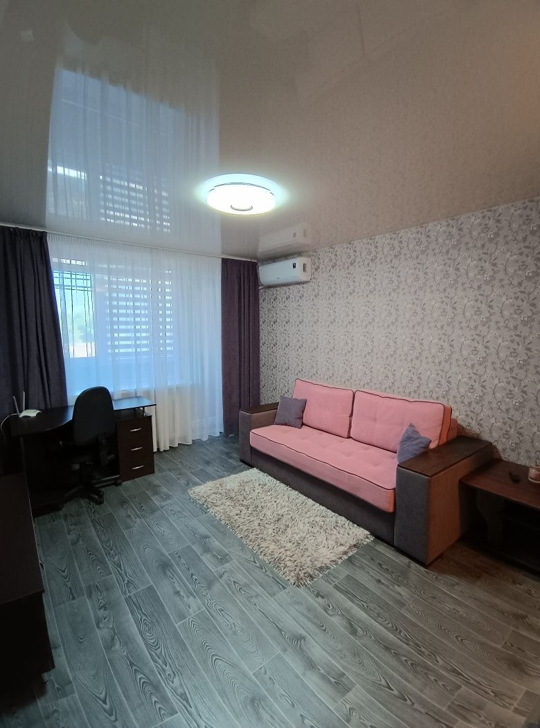 Продаж 1-кімнатної квартири 40 м², Слави бул., 23