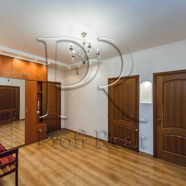 Продаж 3-кімнатної квартири 113 м², Голосіївський просп., 68