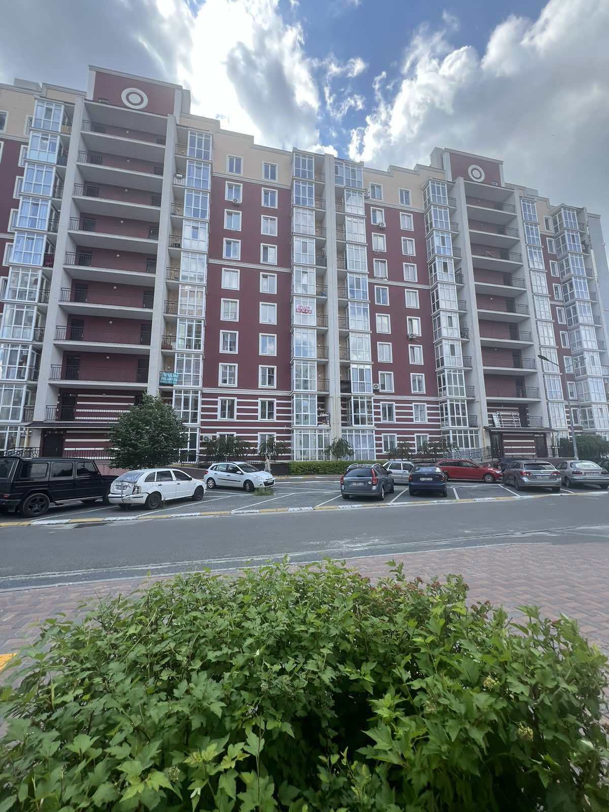 Продаж 1-кімнатної квартири 37 м², Свято-Покровська вул.