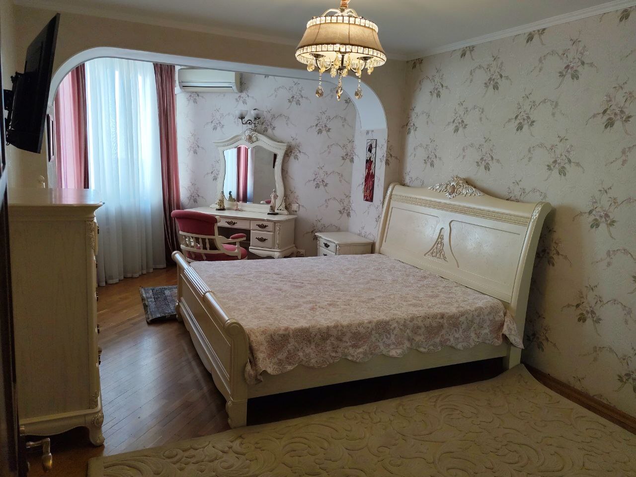Продажа 3-комнатной квартиры 151 м², Героев Сталинграда просп., 24А