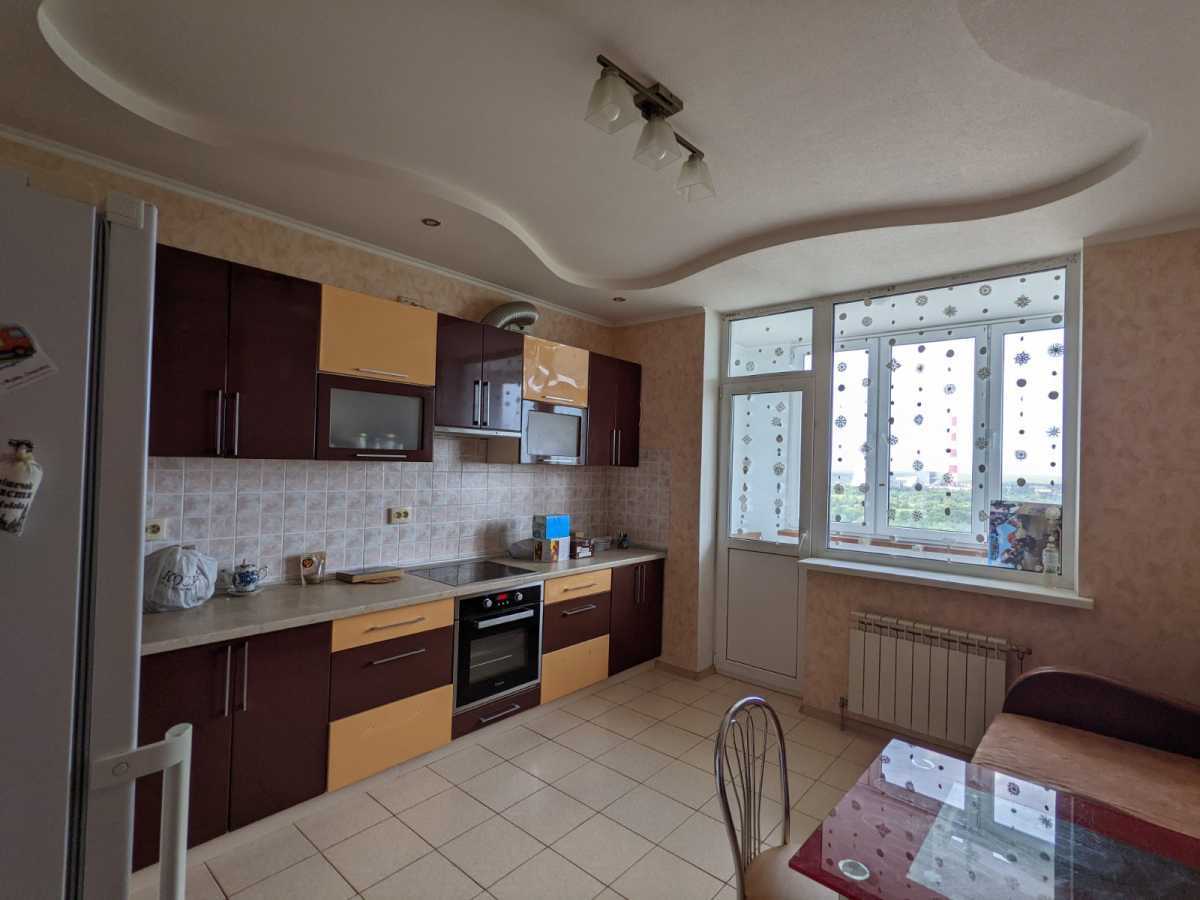 Продажа 2-комнатной квартиры 77 м², Николая Закревского ул., 93А