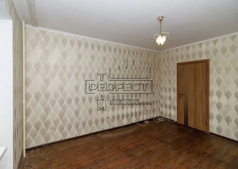 Продажа 3-комнатной квартиры 70 м², Булгакова ул., 7