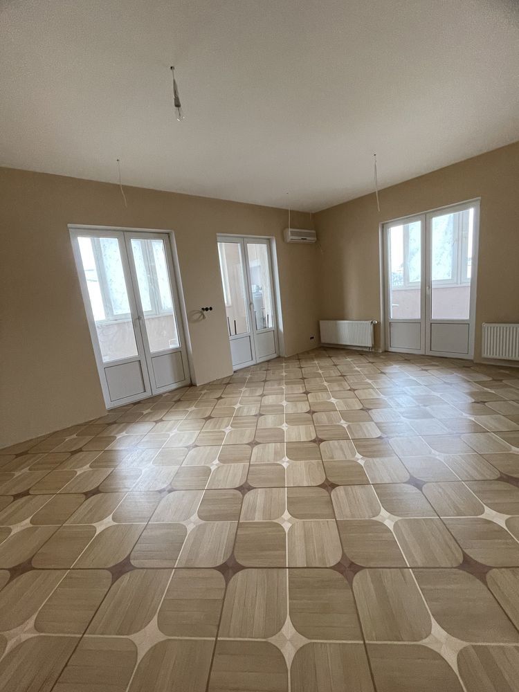 Продаж 2-кімнатної квартири 136 м²