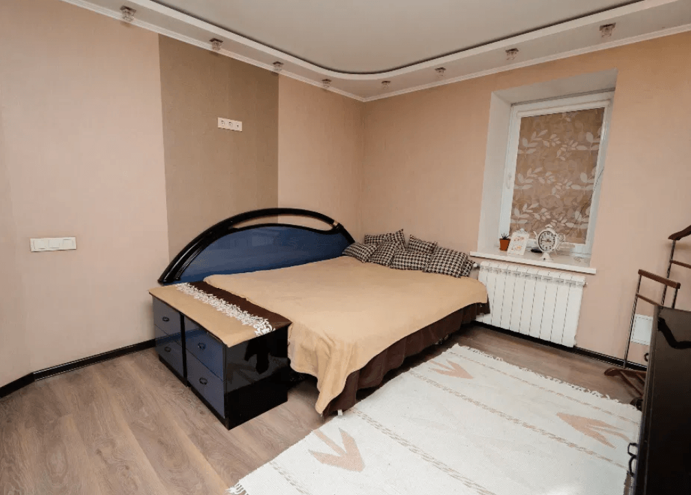 Продаж 3-кімнатної квартири 108 м²