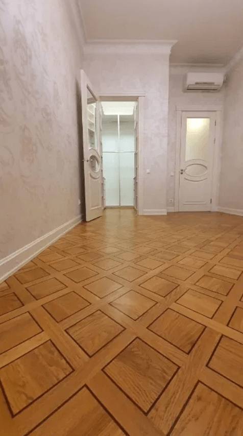 Продаж 3-кімнатної квартири 132 м²