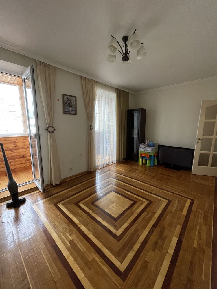 Продаж 2-кімнатної квартири 58 м²