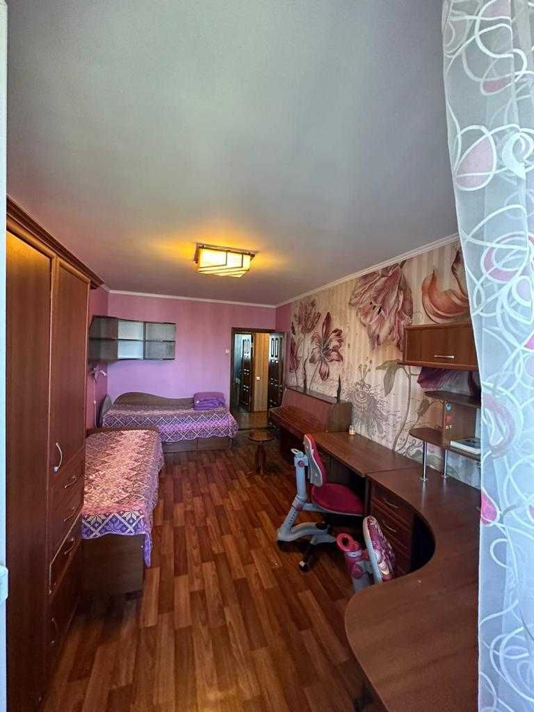 Продаж 3-кімнатної квартири 65 м²