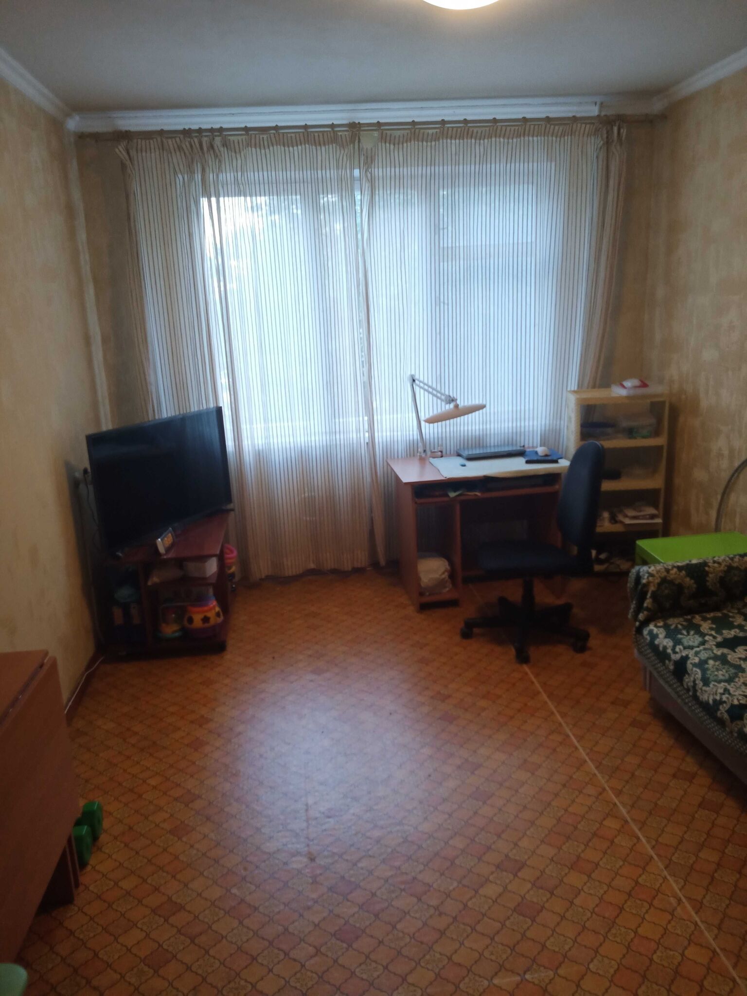 Продаж 3-кімнатної квартири 64 м²