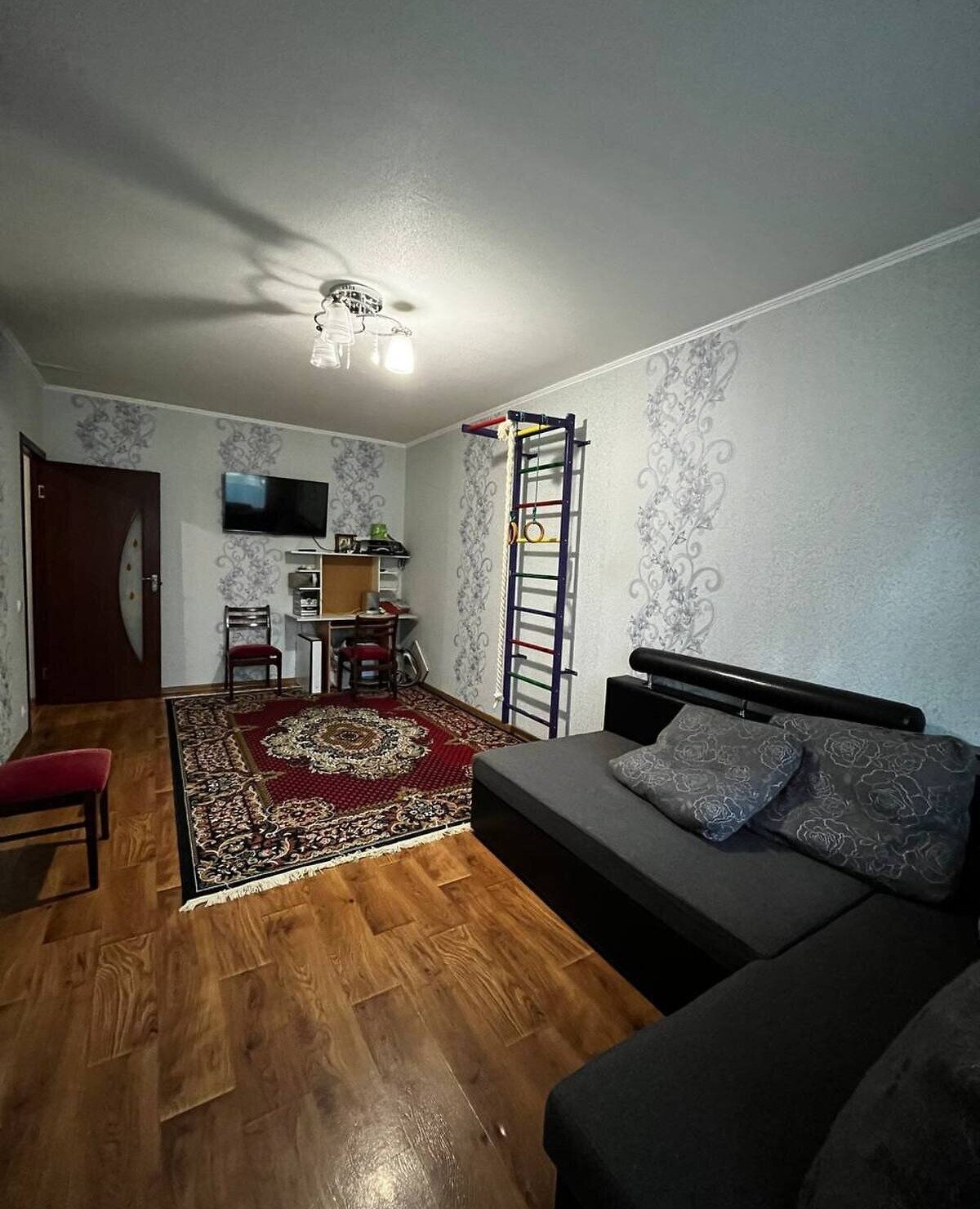 Продажа 2-комнатной квартиры 47 м²