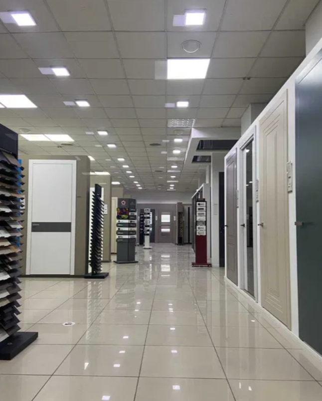 Оренда торговельного приміщення 450 м², Краснова вул.