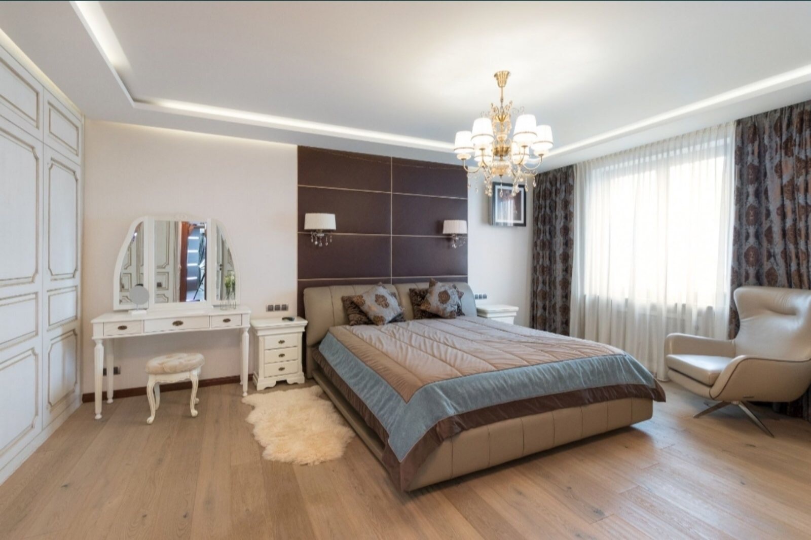 Продажа 4-комнатной квартиры 179 м², Дмитриевская ул., 75