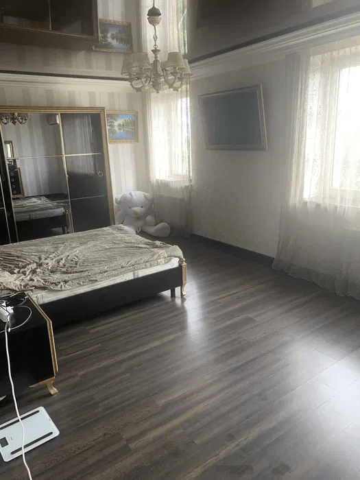 Продаж 2-кімнатної квартири 120 м²